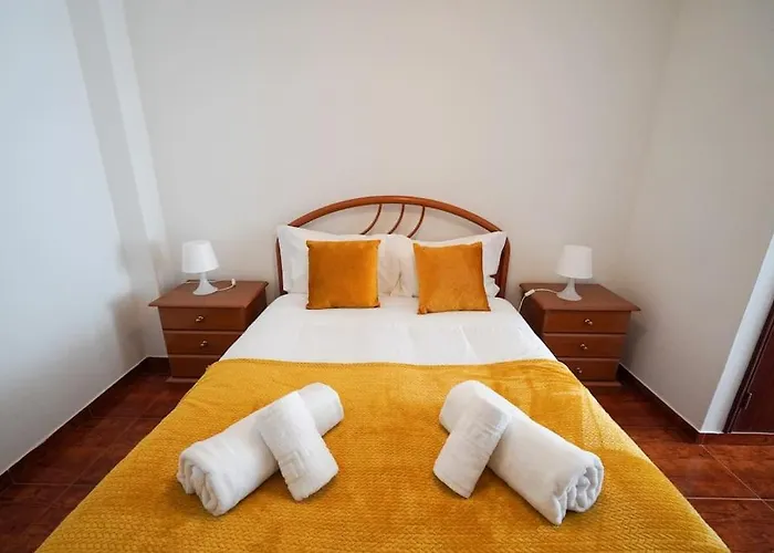 Casa Do Largo * Nazaré