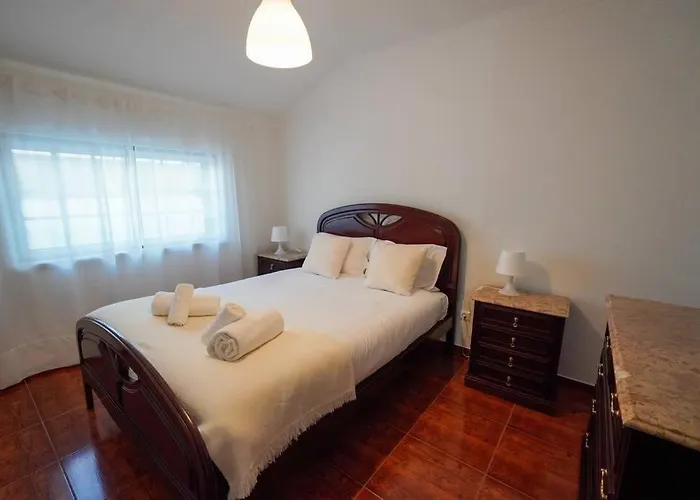 Casa Do Largo * Nazaré